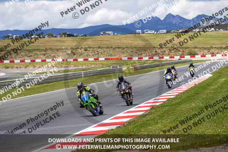 cadwell no limits trackday;cadwell park;cadwell park photographs;cadwell trackday photographs;enduro digital images;event digital images;eventdigitalimages;navarra;no limits trackdays;peter wileman photography;racing digital images;trackday digital images;trackday photos